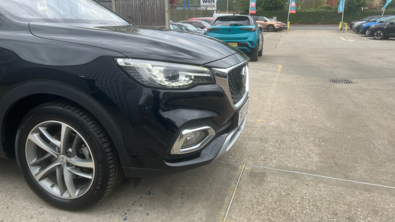 MG Hs 1.5 T-GDI Exclusive 5dr DCT Petrol Hatchback